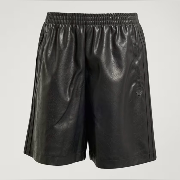 Adidas Pleather Firebird Oversized Jort Utility Black JW7327 Leather Short XL - Picture 8 of 10